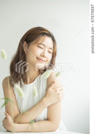 美女，女人，花 67879897