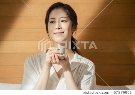 生活方式,女人,放鬆 生活方式,女人,放鬆 67879991