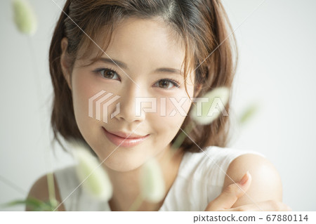 Beauty,woman,flower Beauty,woman,flower 67880114