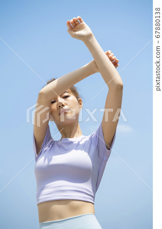 Lifestyle,woman,sport 67880138