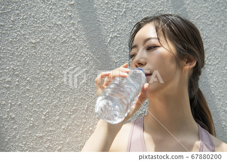 Lifestyle,woman,sport 67880200