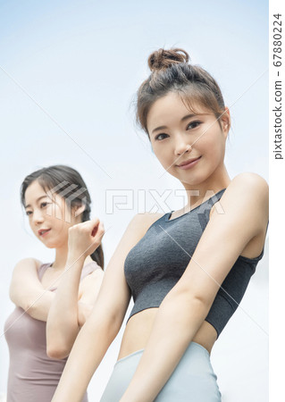 Lifestyle,woman,sport 67880224