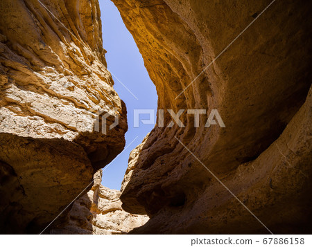 Beautiful landscape along the famous White Owl 67886158