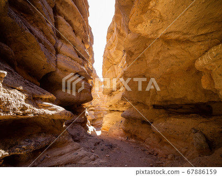 Beautiful landscape along the famous White Owl 67886159