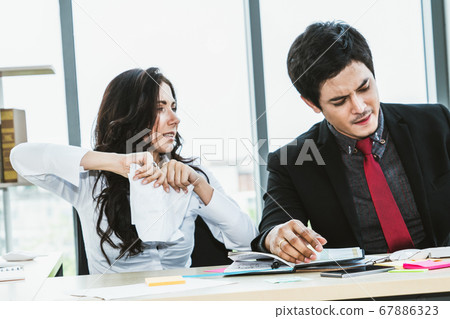 Unhappy business people dispute work problem at office 67886323