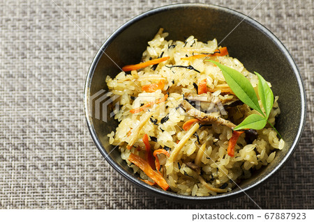 五子窪25 67887923