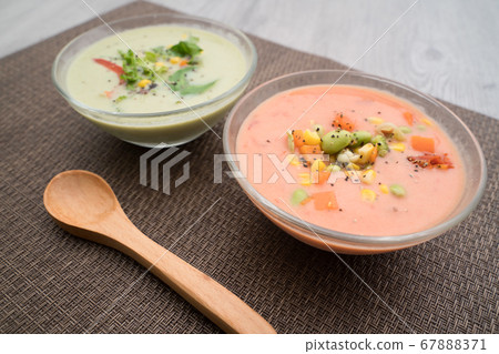 Bissisoise Basil & Tomato Gazpacho Bissisoise Basil & Tomato Gazpacho 67888371