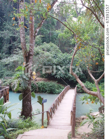 art關西瀑布和大橋，老撾瑯勃拉邦的旅遊勝地 67891557