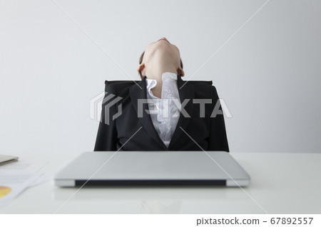 疲勞的 疲勞的 67892557