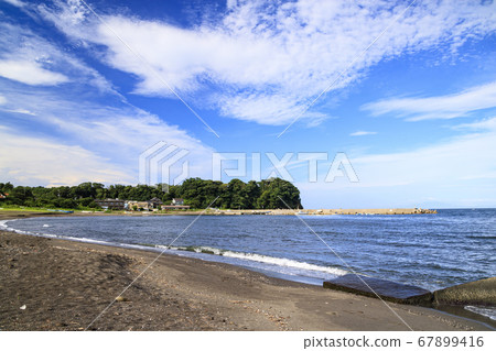 Scenery of a small fishing port in Shonan 67899416