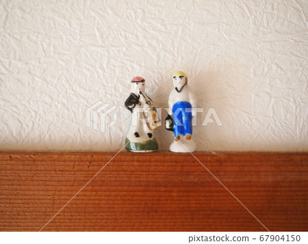Fave on a wooden frame 67904150