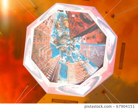 天花板抬頭看著東京站 67904151