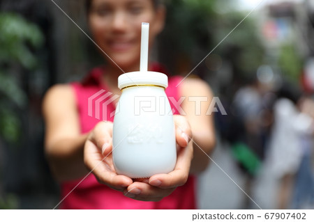 Beijing yogurt - typical local chinese street food Beijing yogurt - typical local chinese street food 67907402