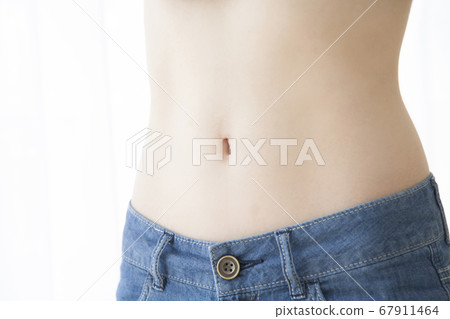 女人的腰 67911464