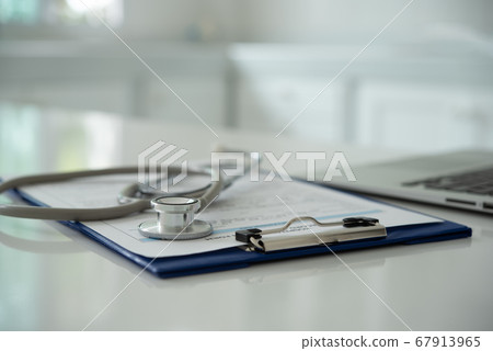stethoscope medical 67913965