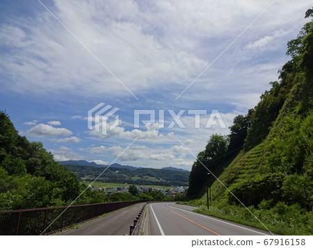 北海道豐子町初夏路 北海道豐子町初夏路 67916158