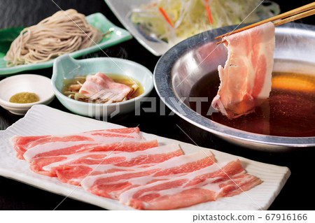 豬肉涮鍋 豬肉涮鍋 67916166