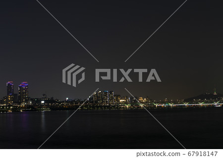 City night view 67918147