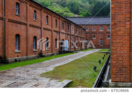 Red Brick Warehouse Red Brick Warehouse 67919666