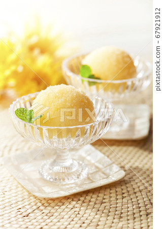 橙色果子露 67921912