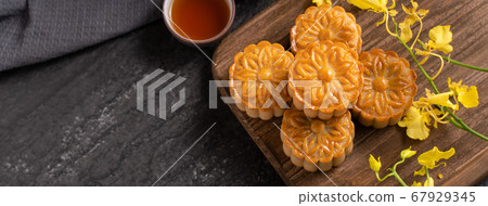 Mid-Autumn Festival Moon cake Geppei Mid-Autumn Festival Moon cake Geppei 67929345