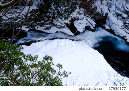 御手洗谷積雪(奈良縣吉野郡田川川村) 御手洗谷積雪(奈良縣吉野郡田川川村) 67930177