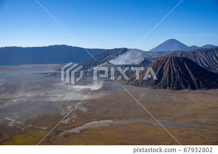 A spectacular view of Mount Bromo 67932802