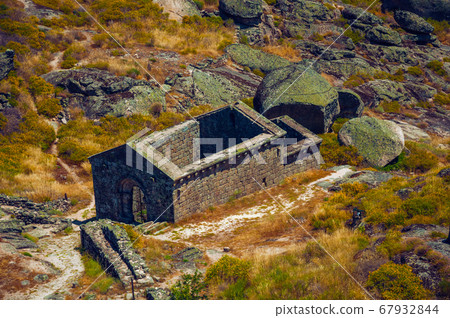 Ruins of the church of Sao Miguel do Castelo near Monsanto Ruins of the church of Sao Miguel do Castelo near Monsanto 67932844