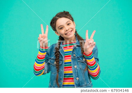 Staying cool and fabulous. Happy child show v Staying cool and fabulous. Happy child show v 67934146