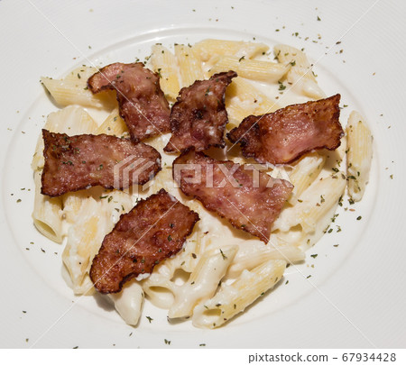 penne white sauce and crispy ham penne white sauce and crispy ham 67934428