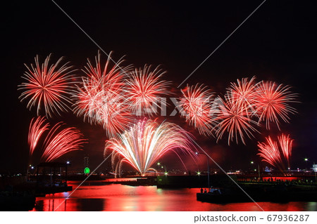 Senshu Light and Sound Dream Fireworks（大阪府森南市） 67936287