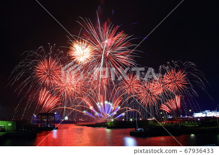 Senshu Light and Sound Dream Fireworks（大阪府森南市） 67936433