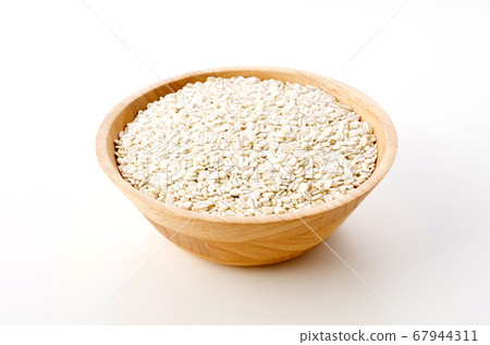 Rolled barley 67944311