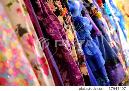 Dresses displayed Dresses displayed 67945407