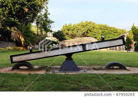 Modern seesaw 67950263