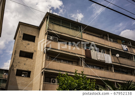 An old man's marginal village in an old housing complex in an old town 67952138