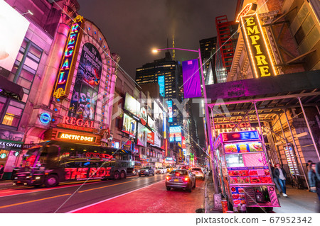 «New York» Night Times Square Manhattan «New York» Night Times Square Manhattan 67952342