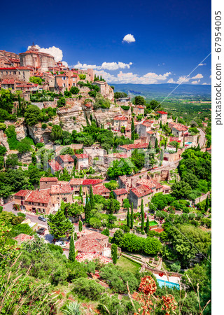 Gordes, Provence, France 67954005