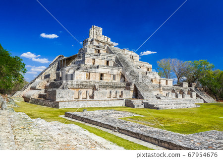 Maya city of Edzna, Yucatan, Mexico 67954676