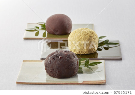 Ground bean paste, kinako powder, koshi-an bean paste Ground bean paste, kinako powder, koshi-an bean paste 67955171
