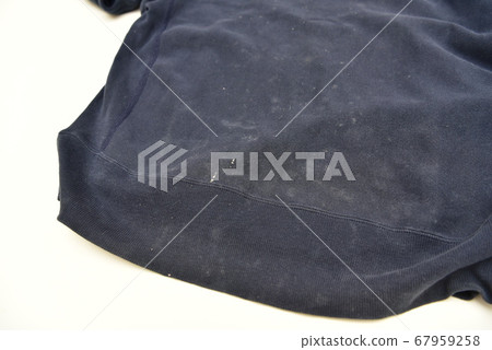 Old trainer 67959258