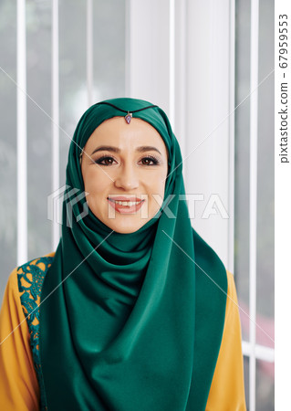 Muslim woman in traditional hijab Muslim woman in traditional hijab 67959553