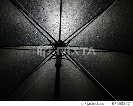 雨傘 67960897