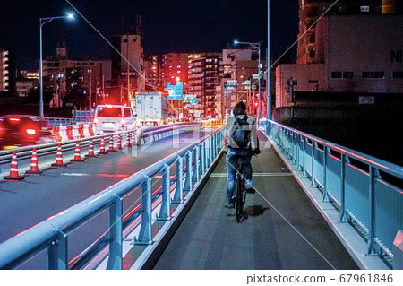 Night road bicycle Night road bicycle 67961846