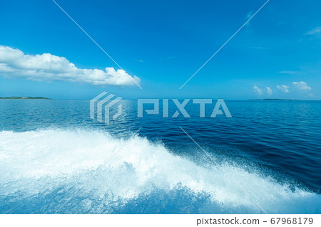 Wave spray Wave spray 67968179