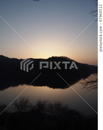 Sunset lake Sunset lake 67968512