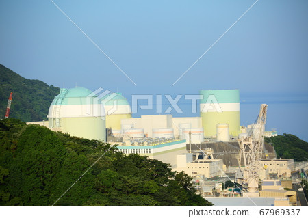 Nuclear power plant  67969337