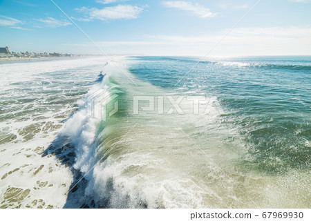 big wave in Pacific Beach 67969930