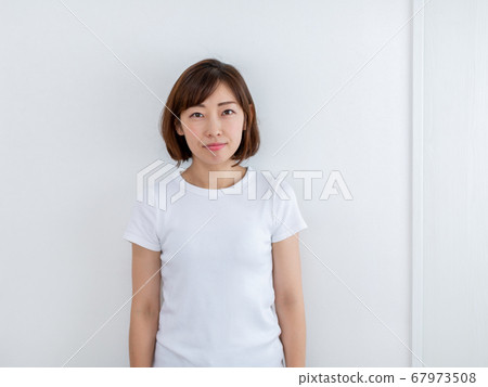 Female portrait ID photo Female portrait ID photo 67973508