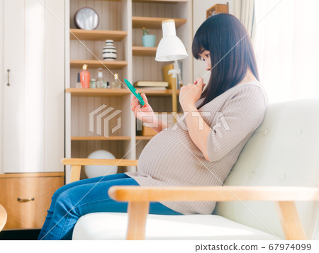 蚊香孕婦考慮複製空間4:3 蚊香孕婦考慮複製空間4:3 67974099